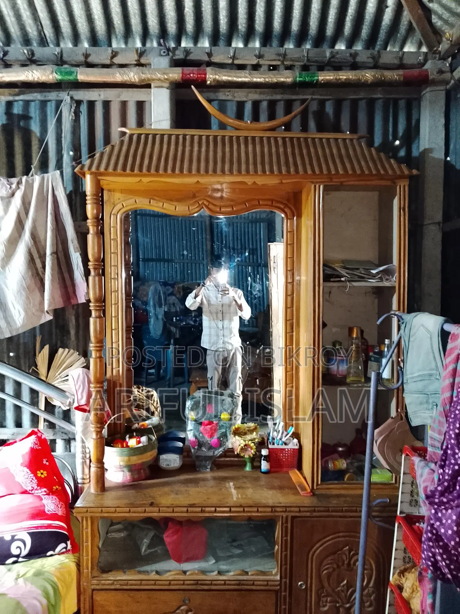 Akashmoni Wood Dressing Table for Sale