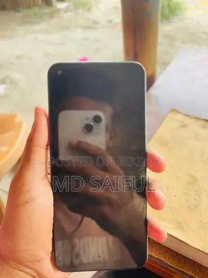 Realme 7i . (Used)