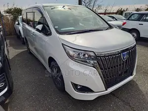 Toyota Esquire Hybrid Gi Premium 2021