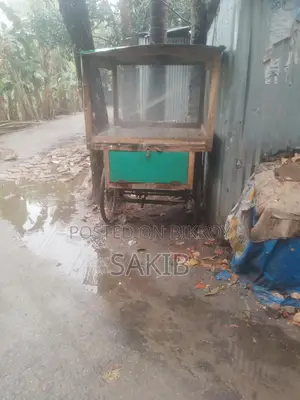 ফুচকা ঝালমুড়ির গাড়ি
