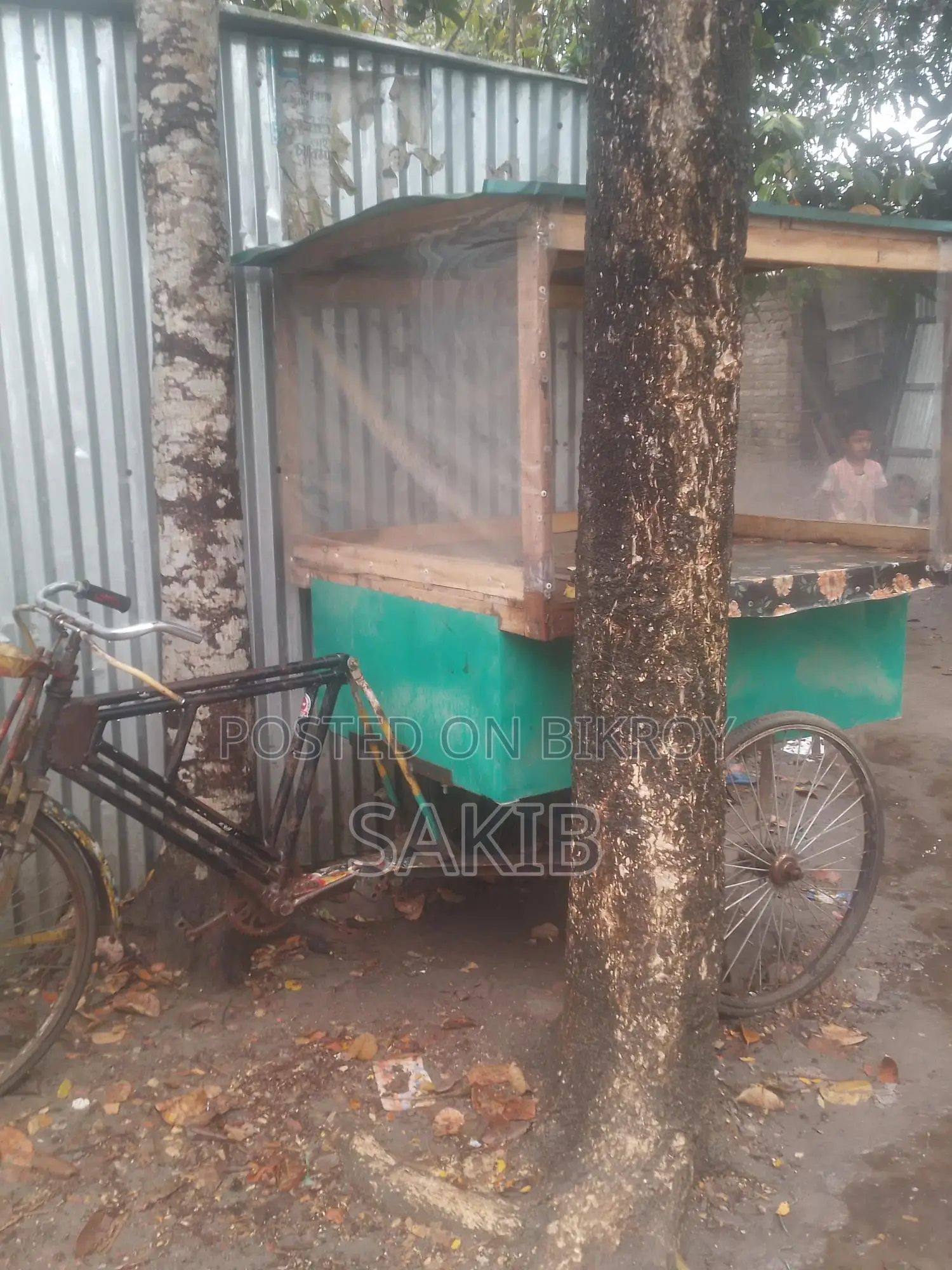 ফুচকা ঝালমুড়ির গাড়ি
