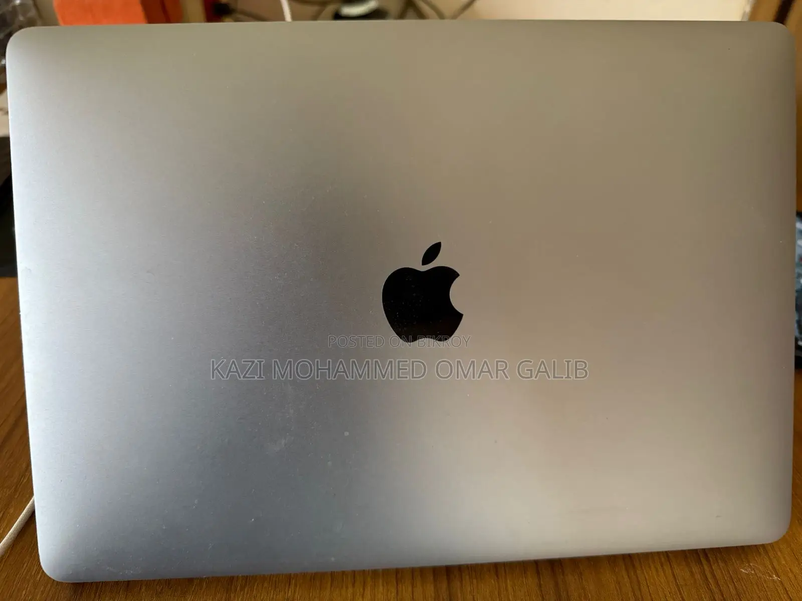 MacBook Pro (13-inch, 2017, 3.5 GHz Dual-Core Intel Core i7)