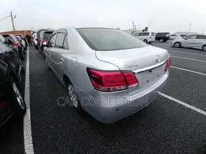 Toyota Premio F 2020