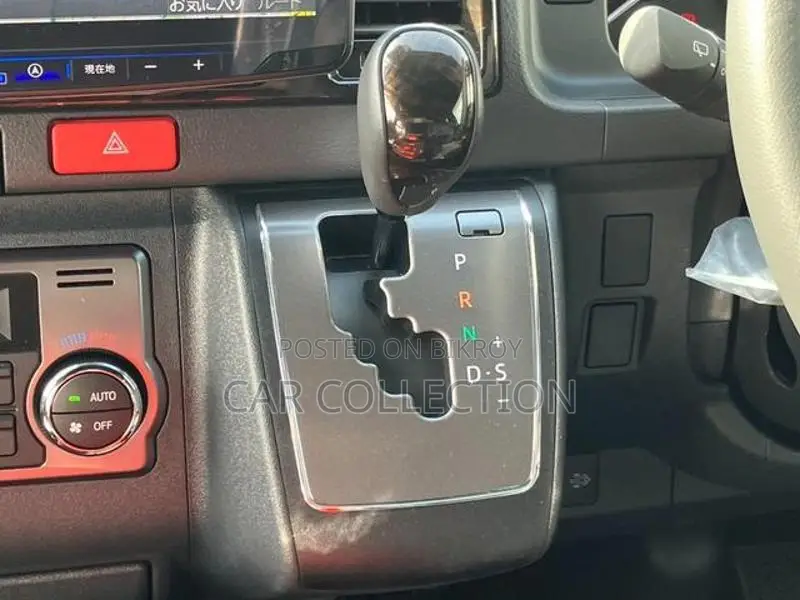 Toyota Hiace Super GL 2021
