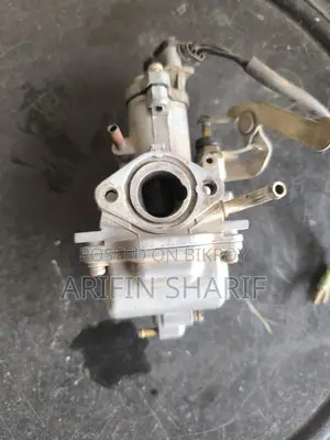 Suzuki Aayat a Carborator
