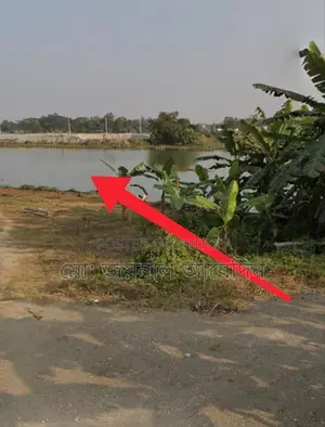 ৭.৫ কাঠা প্লট বিক্রয় (জরুরি)