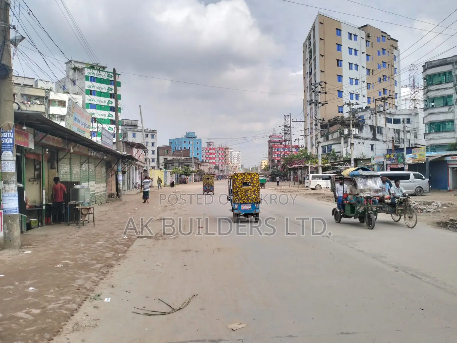 1250 sqft flat adjacent to 150ft road, near Bashundhara Riverview Project