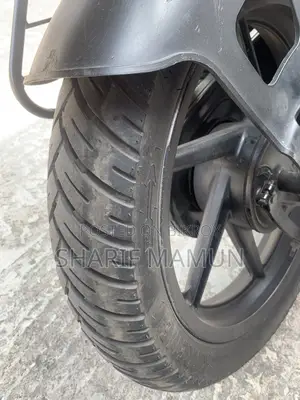Bajaj Pulsar 150 . 2016