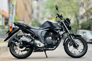 Yamaha FZs V2 . 2025