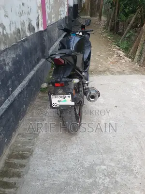 Yamaha R15 2021