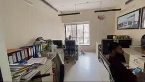 বনানীতে ১৬৫০ বর্গফুটের অফিস স্পেস ভাড়ার জন্য