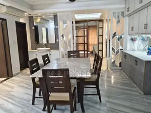 লাক্সারি ফুল ফার্নিশড ৩-বেড অ্যাপার্টমেন্ট ভাড়া ৩০০০ বর্গফুট