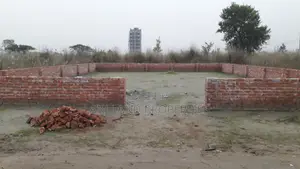 এম-ব্লক ৫-কাঠা দক্ষিণমুখী প্লট বিক্রয়