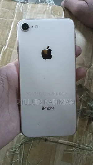 Apple iPhone 8 . (Used)