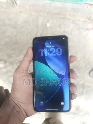 Apple iPhone 11 Pro Max . (Used)