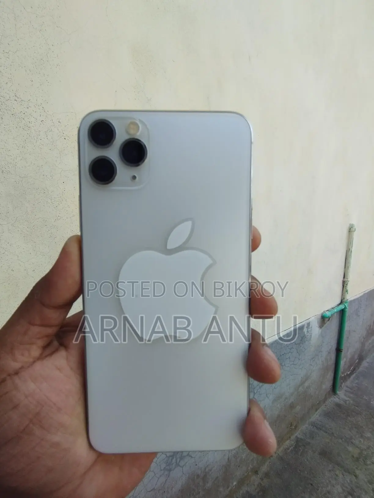Apple iPhone 11 Pro Max (Used)