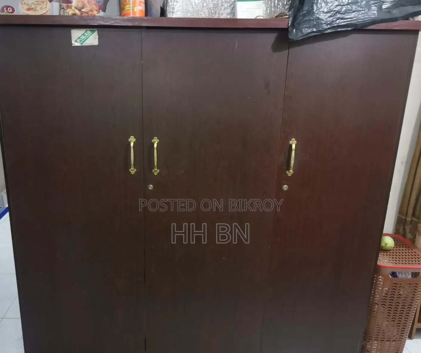 Used Otobi Wardrobe (3-Part)