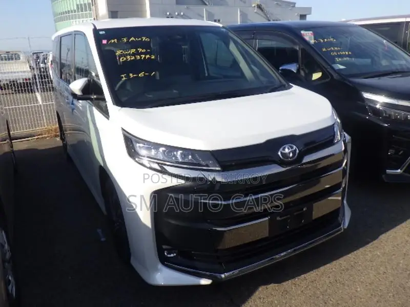 Toyota Noah Hybrid SZ Pearl 2026