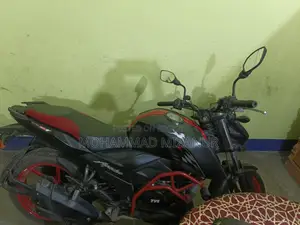 TVS Apache RTR 160 . 2024