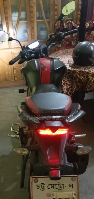 TVS Apache RTR 160 . 2024