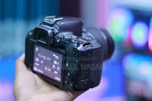 Canon EOS 200D with Lens for Sale