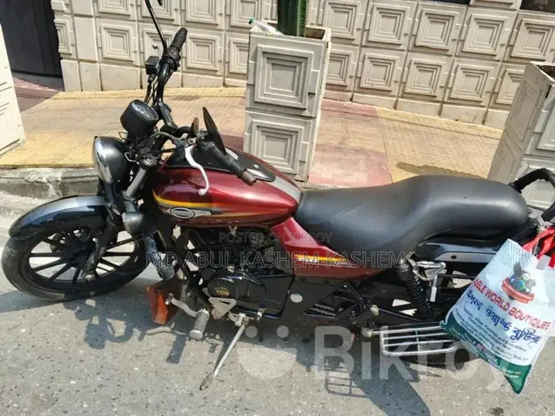 Bajaj Avenger 150 Street ` 2018