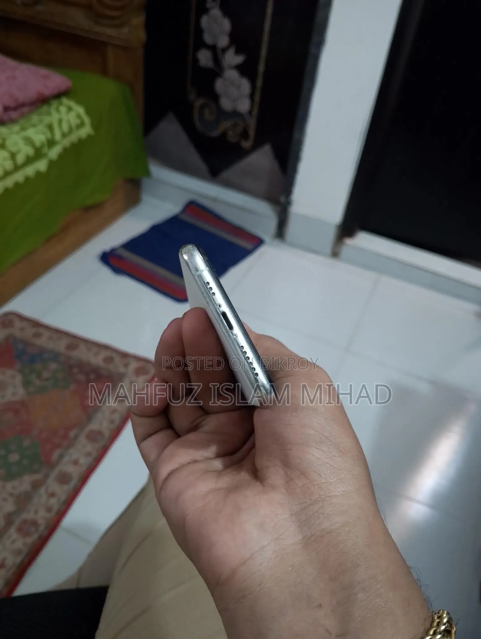 Apple iPhone 11 Pro IOS 26.3.1 (a) (Used)