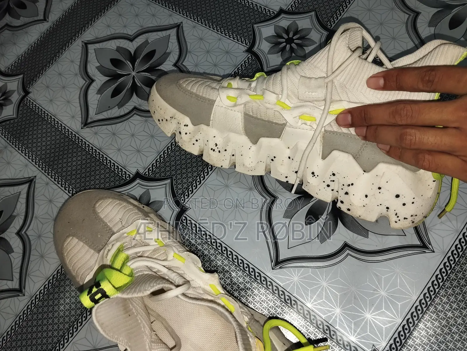 This shoe