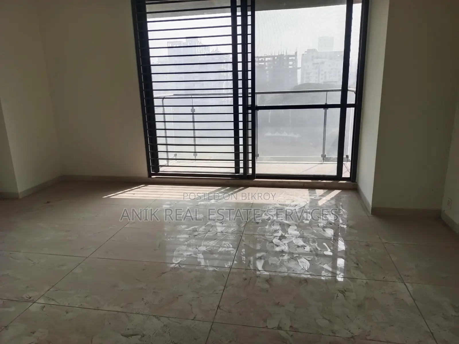 Good Quality 4500 Sft Un Farnised Flat Rent At Gulshan 2