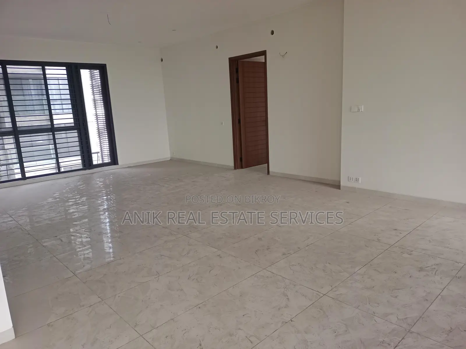 Good Quality 4500 Sft Un Farnised Flat Rent At Gulshan 2