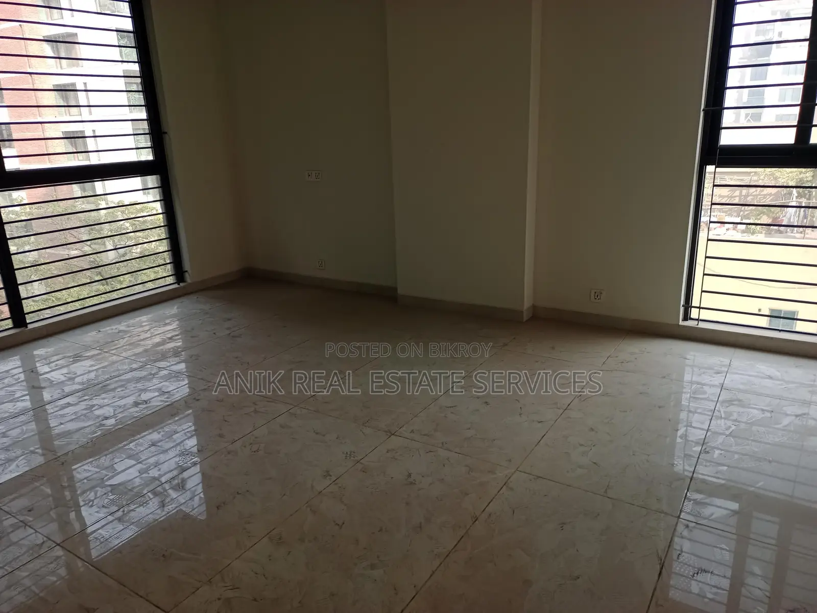 Good Quality 4500 Sft Un Farnised Flat Rent At Gulshan 2