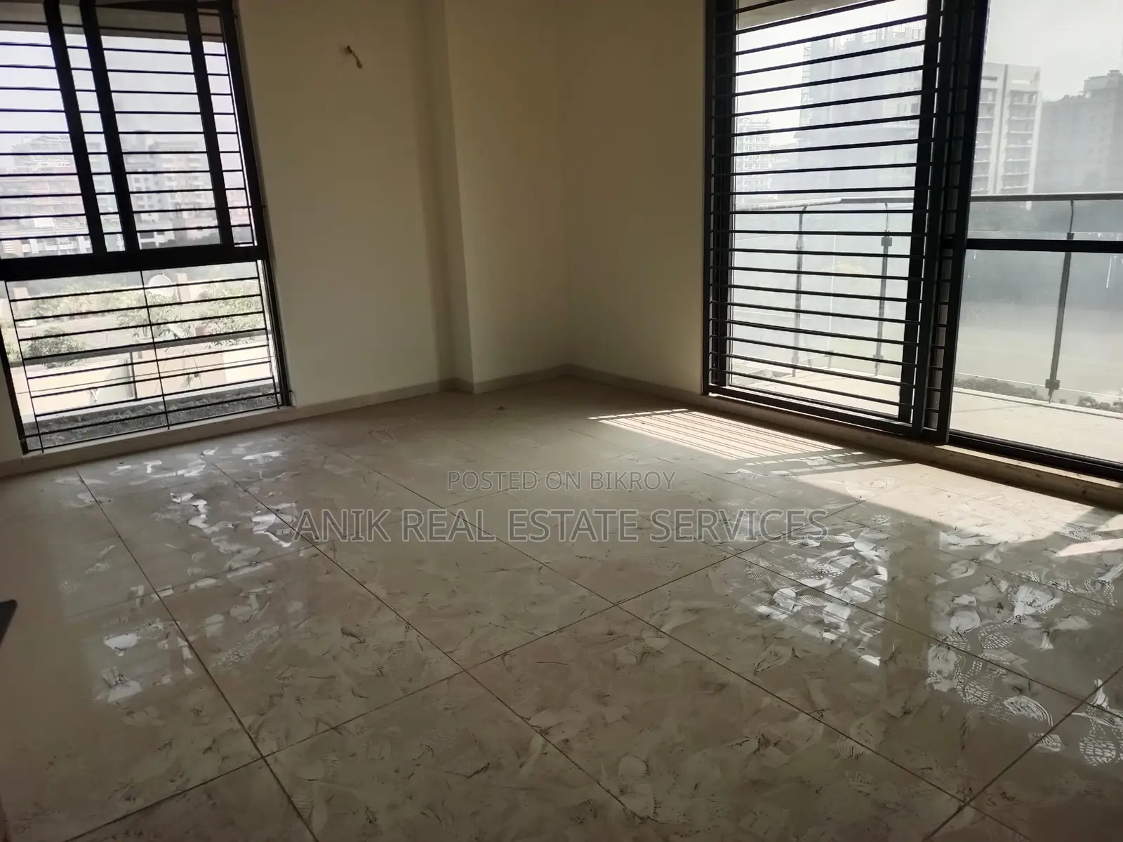 Good Quality 4500 Sft Un Farnised Flat Rent At Gulshan 2