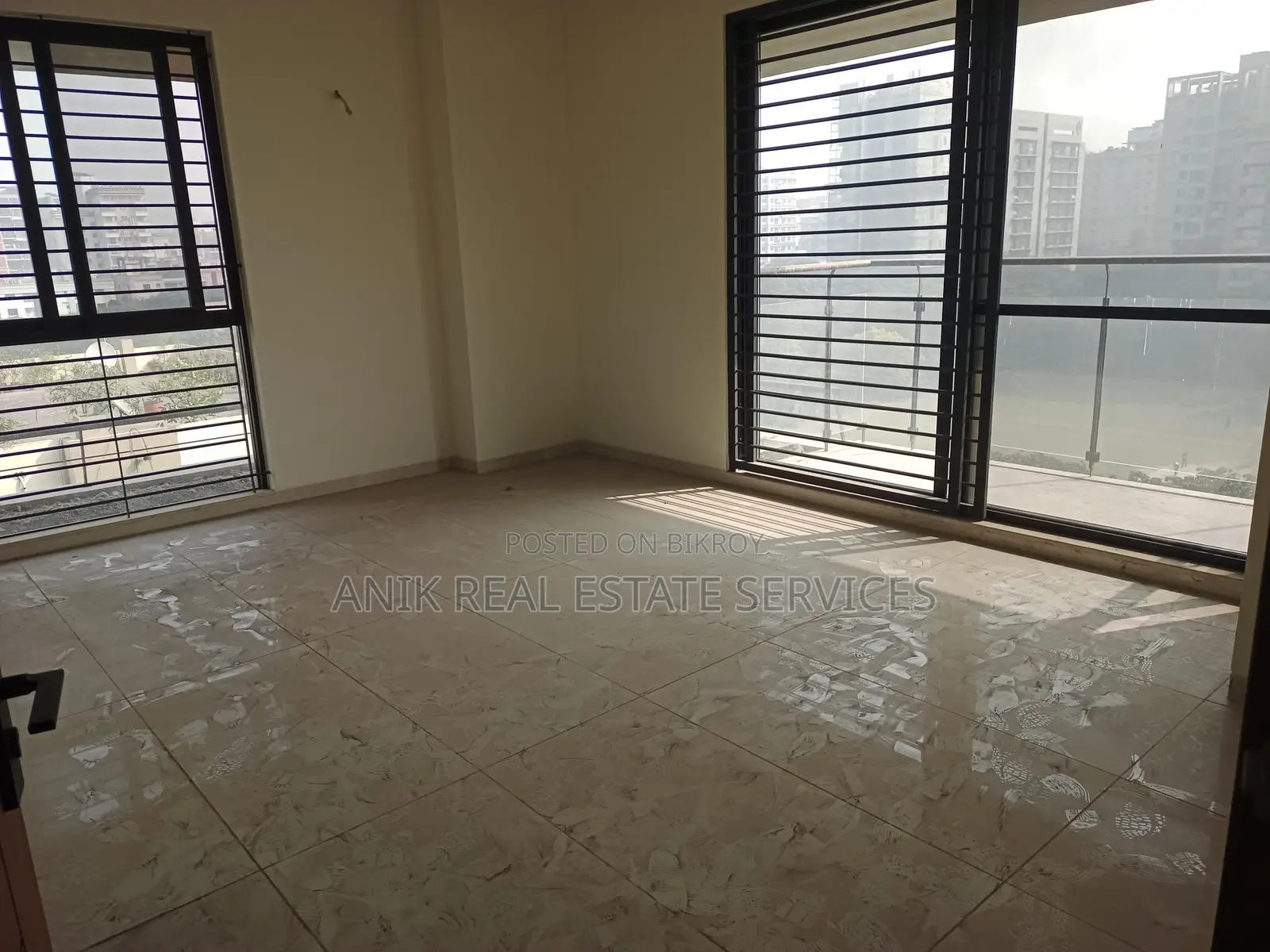 Good Quality 4500 Sft Un Farnised Flat Rent At Gulshan 2