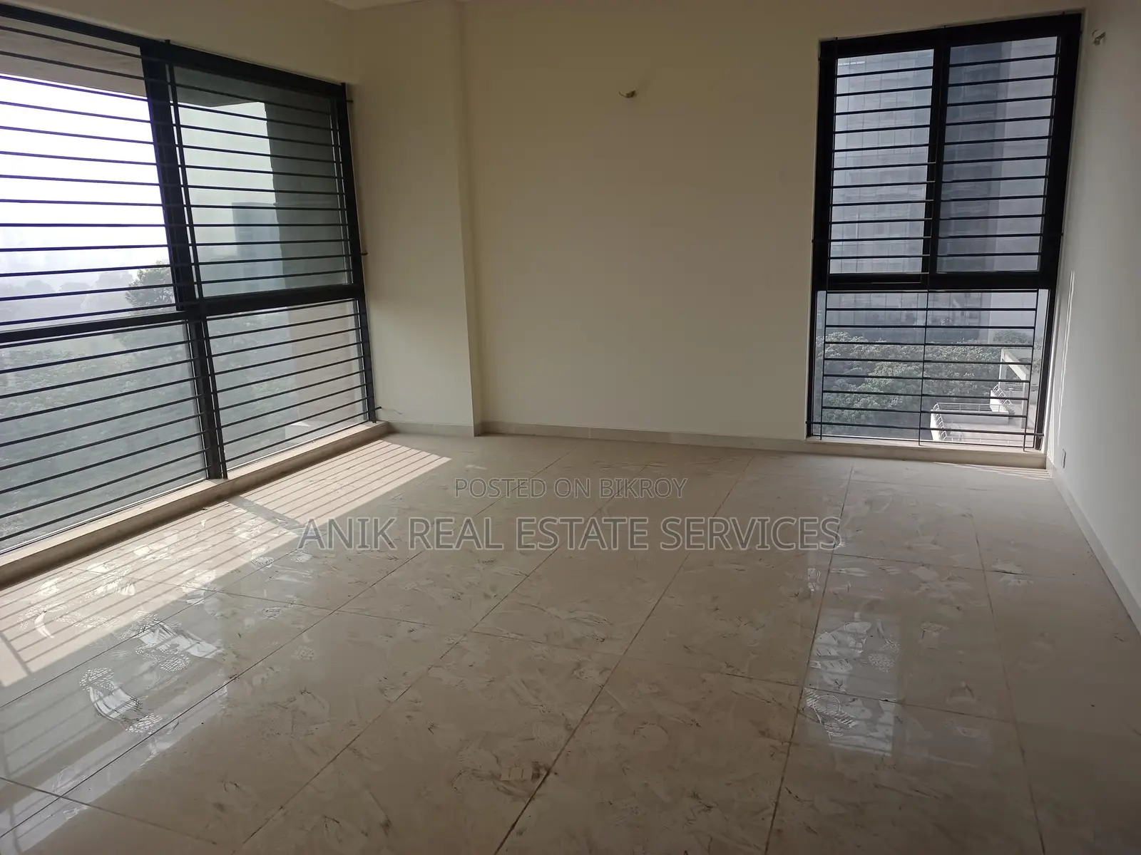 Good Quality 4500 Sft Un Farnised Flat Rent At Gulshan 2