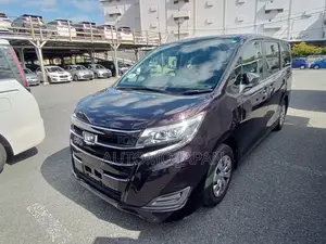 Toyota Noah X 2021