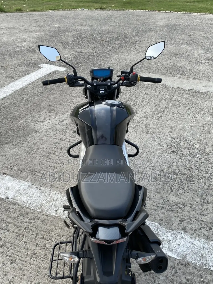 TVS Apache RTR . 2023