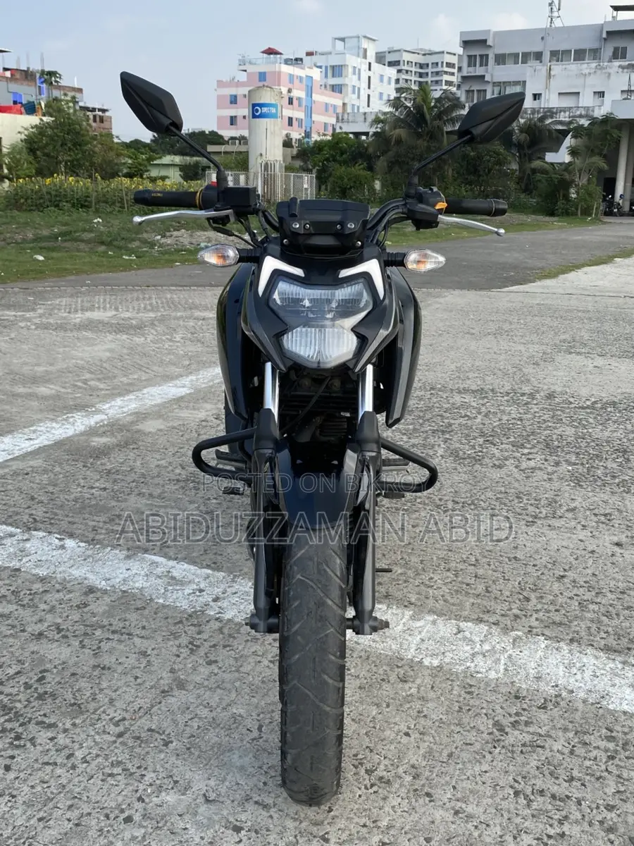 TVS Apache RTR . 2023