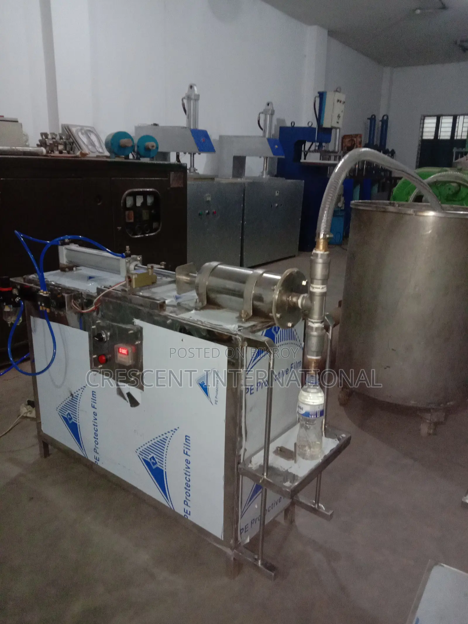 Semiautomatic Liquid Filling Machine