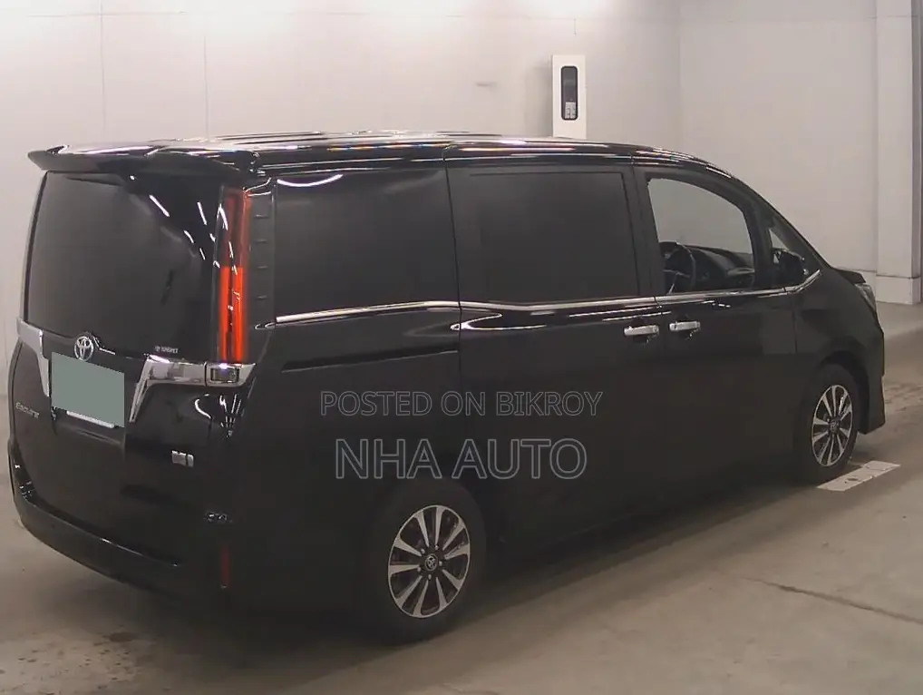 Toyota Esquire GI HYBRID 2021