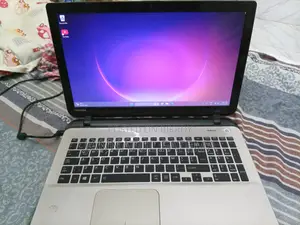 Toshiba setallite 15.6 AMD A8 Quad Core 8Gb TB Battery dead 15k
