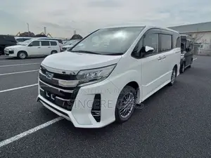 Toyota Noah SI WXB HYBRID 4.5 2021
