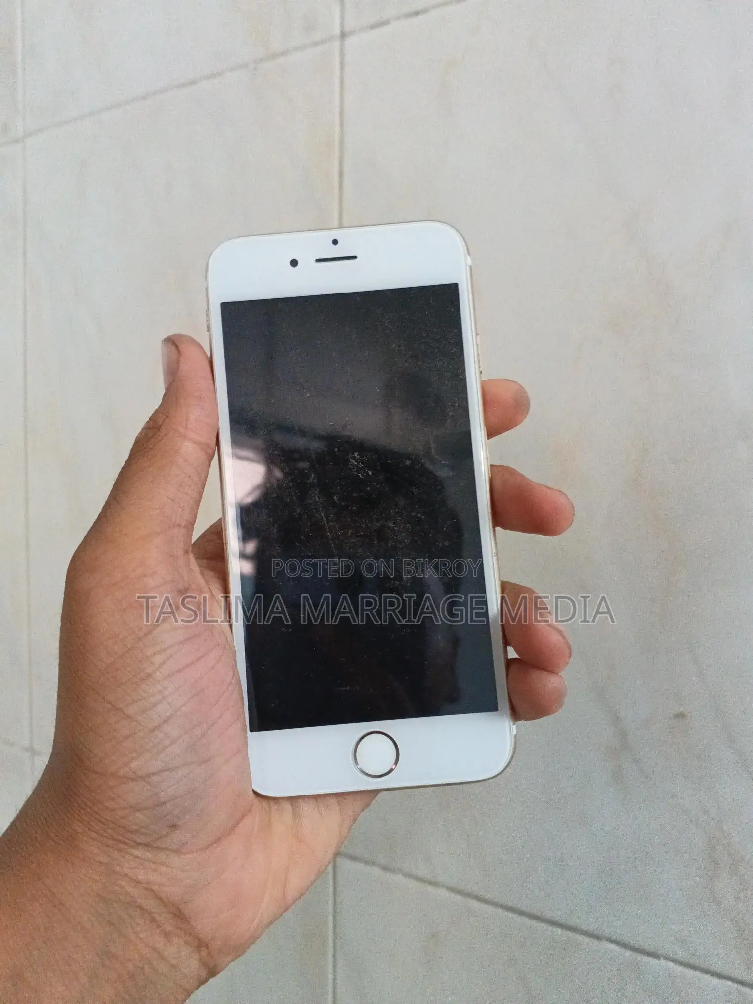 Apple iPhone 6 . (Used)