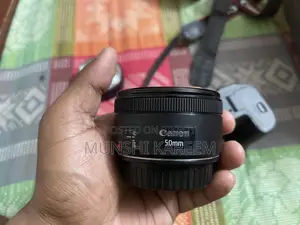 Canon r6 with 3 lens and flash