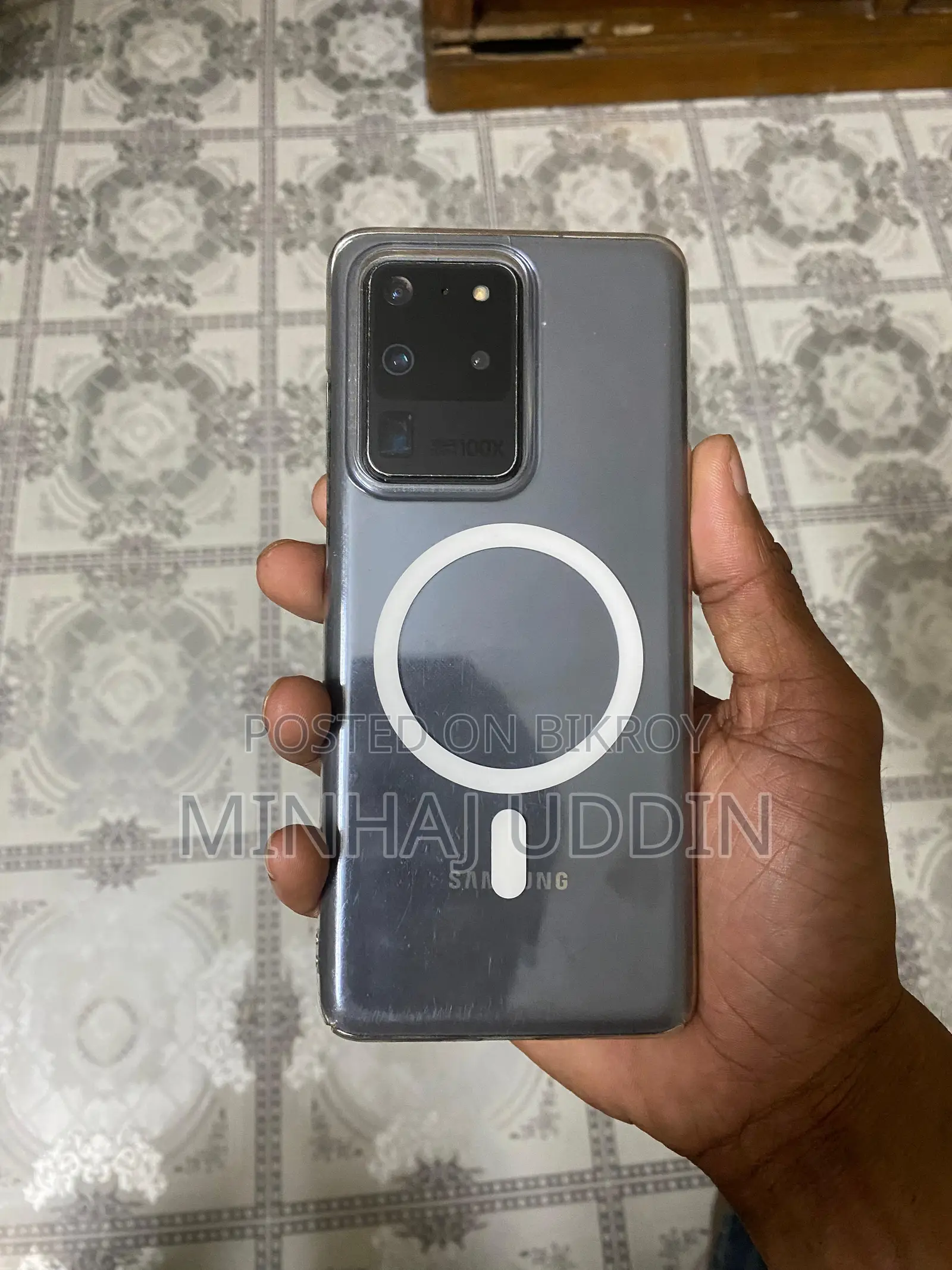Samsung Galaxy S20 Ultra . (Used)