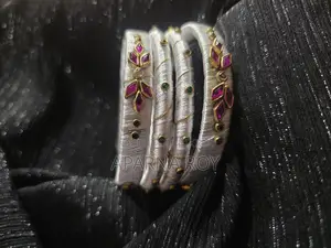 Bangles (Churi)