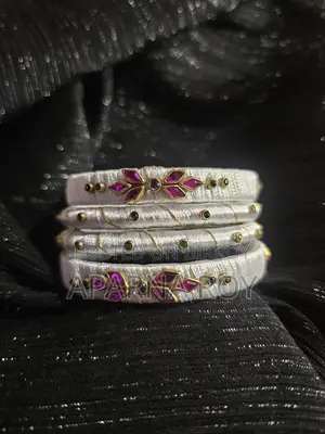 Bangles (Churi)