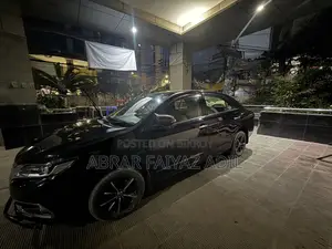 Toyota Premio 2017