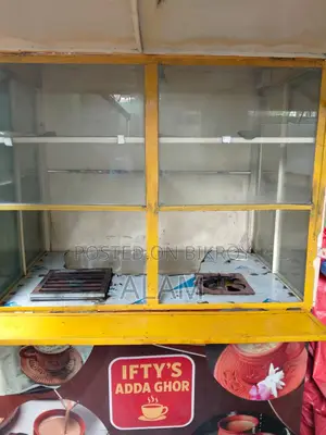 ফুড কার্ট গাড়ি।