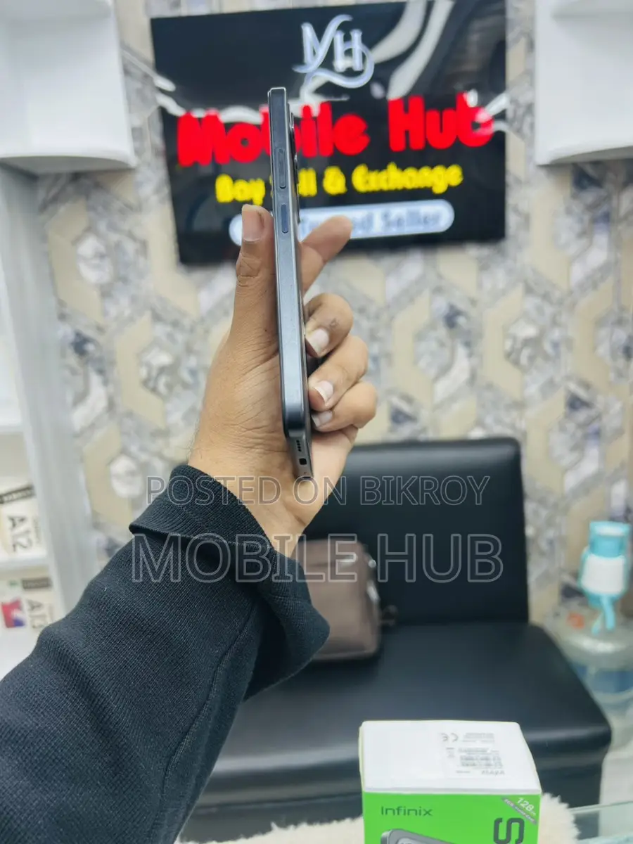 ইনফিনিক্স স্মার্ট ১০ প্লাস ৪/১২৮ (ব্যবহৃত)