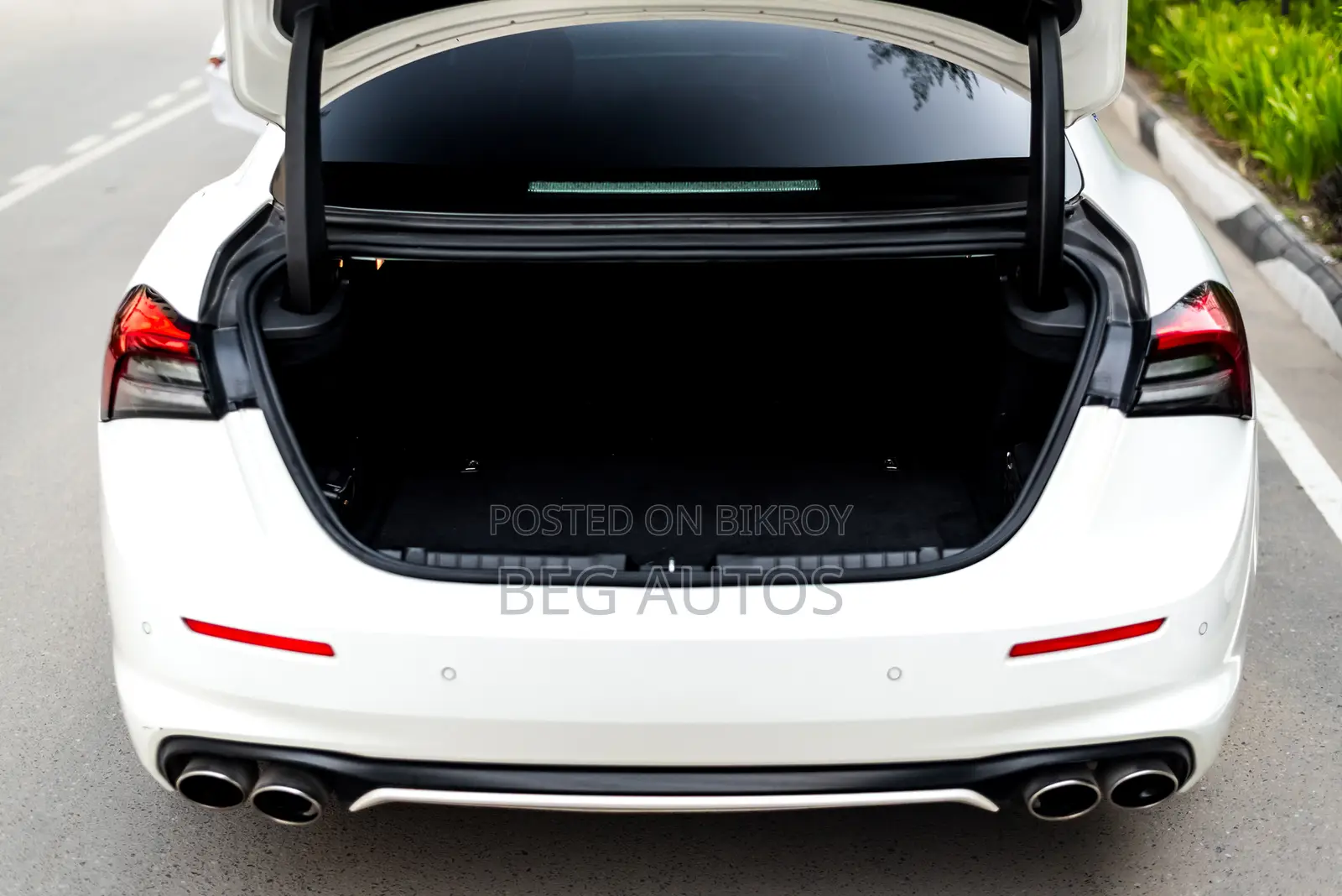 Maserati Ghibli 2021 White
